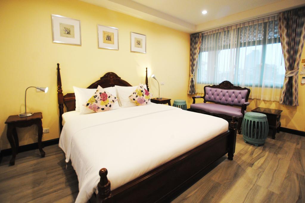 Focal Local Bed & Breakfast Banguecoque Exterior foto